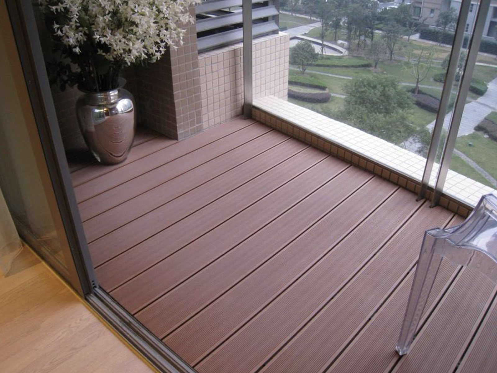 Hangzhou Jiaying Trade Co.LTD, especializada en la producción de placa de PVC con su excelente calidad.